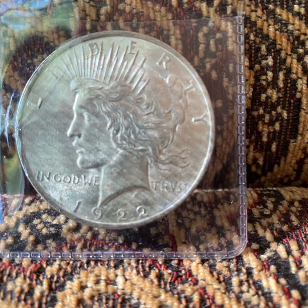 Brilliant Uncirculated 1922 Peace Dollar